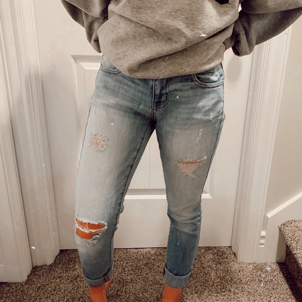 blue ripped skinny jeans